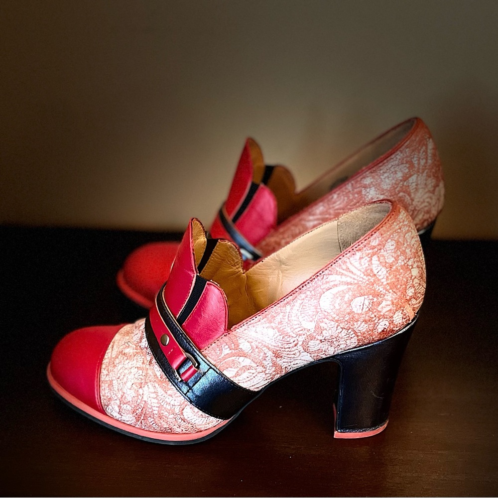 John Fluevog Attics size 8.5